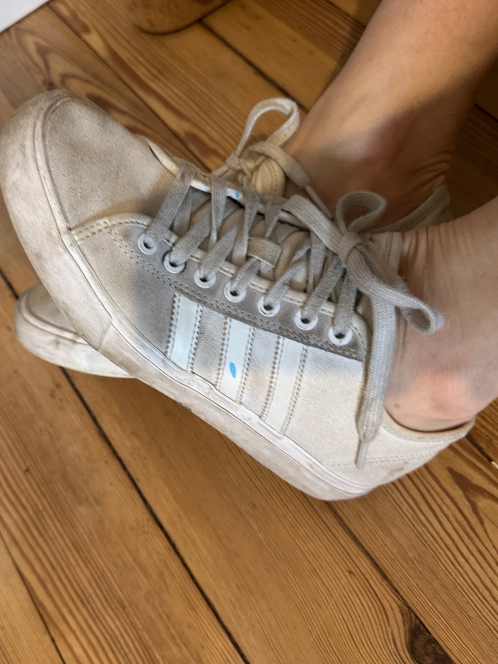 Adidas Matchcourt White Canvas Sneakers Skate Shoes Womens 7.5 Men 6.5 EU 39 1/3